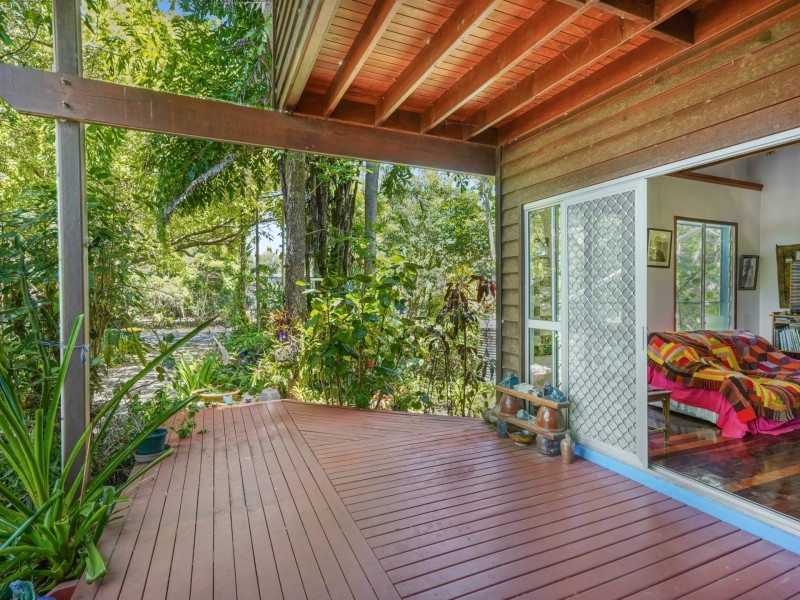 34 David Street, Machans Beach QLD 4878