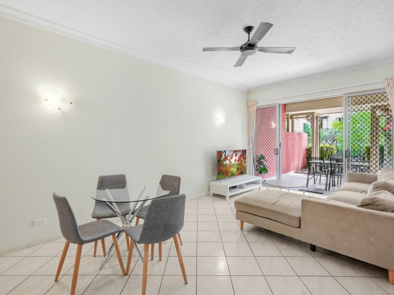 1101/2 Greenslopes Street, Cairns North QLD 4870
