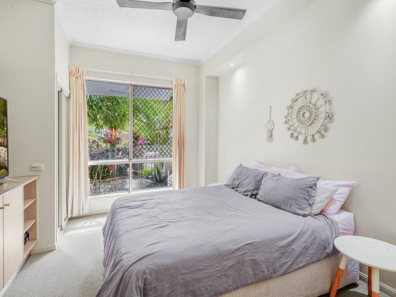 1101/2 Greenslopes Street, Cairns North QLD 4870