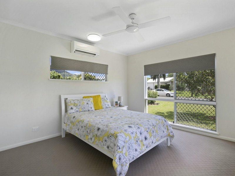 3 Jadana Close, Mooroobool QLD 4870