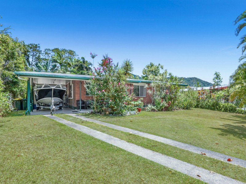 32 Purbeck Place, Edge Hill QLD 4870
