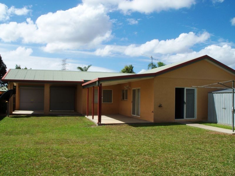 9 Mistletoe Close, Kamerunga QLD 4870