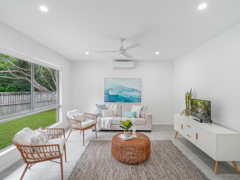 12 Stringer Close, Redlynch QLD 4870