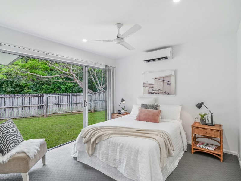 12 Stringer Close, Redlynch QLD 4870