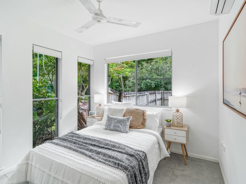 12 Stringer Close, Redlynch QLD 4870