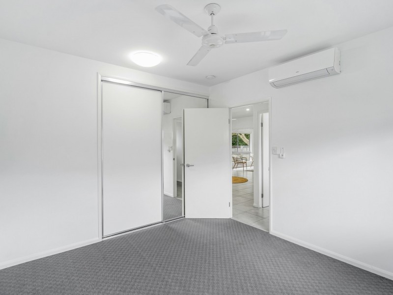 12 Stringer Close, Redlynch QLD 4870