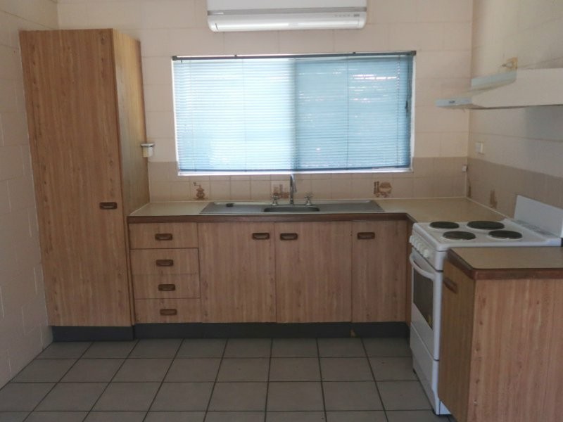 1/2-4 Brooks Street, Whitfield QLD 4870