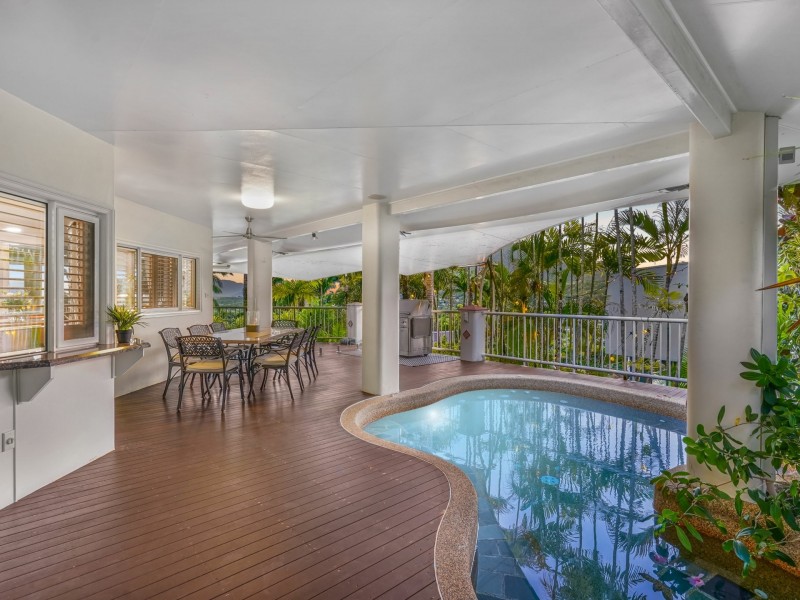 24 Knott Court, Whitfield QLD 4870