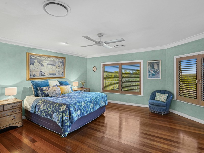 24 Knott Court, Whitfield QLD 4870