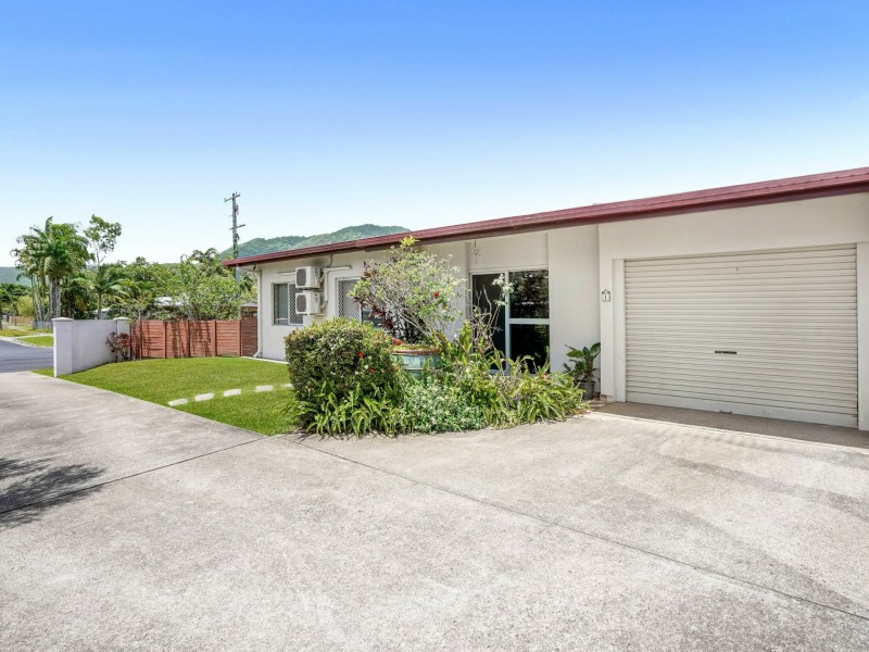 1/6 Brooks Street, Whitfield QLD 4870