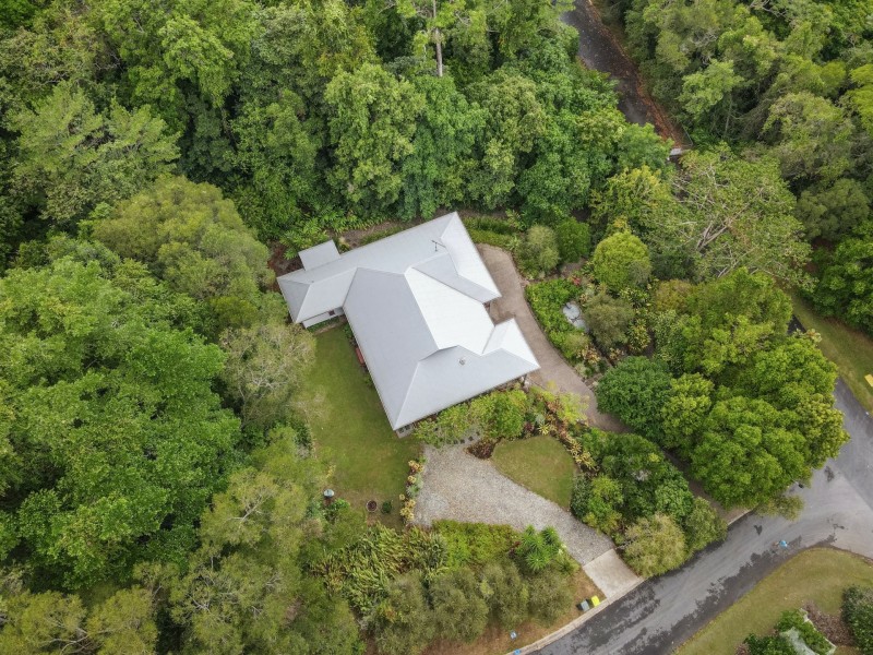 2-4 Leafy Close, Redlynch QLD 4870