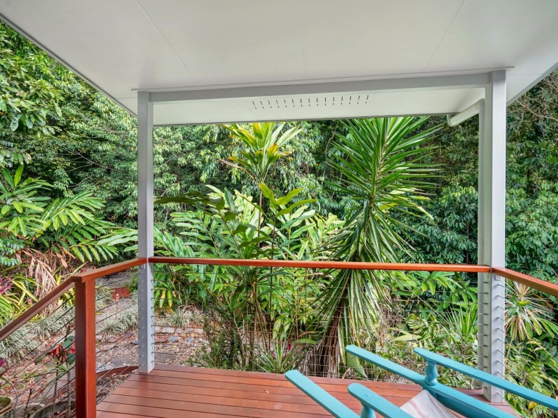 2-4 Leafy Close, Redlynch QLD 4870