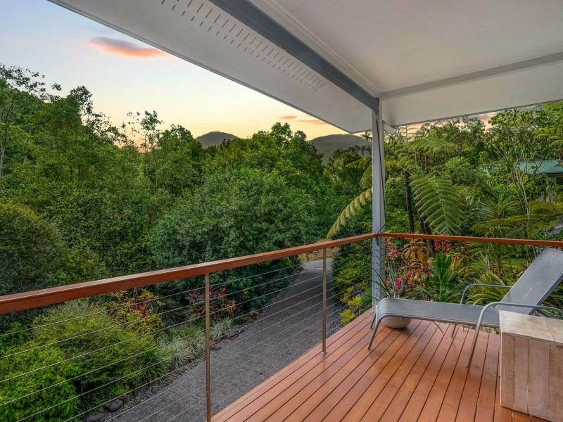 2-4 Leafy Close, Redlynch QLD 4870