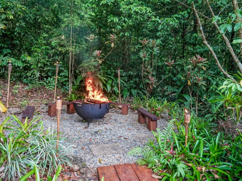 2-4 Leafy Close, Redlynch QLD 4870