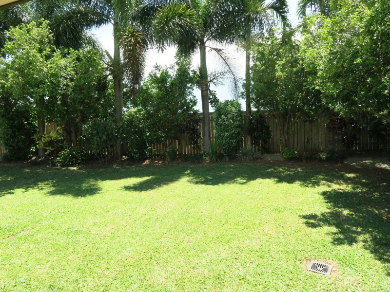 4 Brook Close, Redlynch QLD 4870