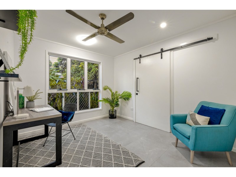 35 Junction Street, Edge Hill QLD 4870