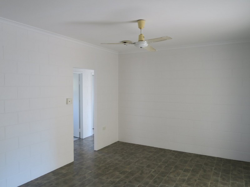 6 Redwood Street, Whitfield QLD 4870