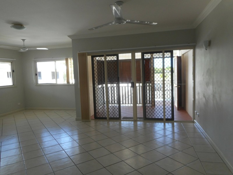 4/5 Lily Street, Cairns North QLD 4870