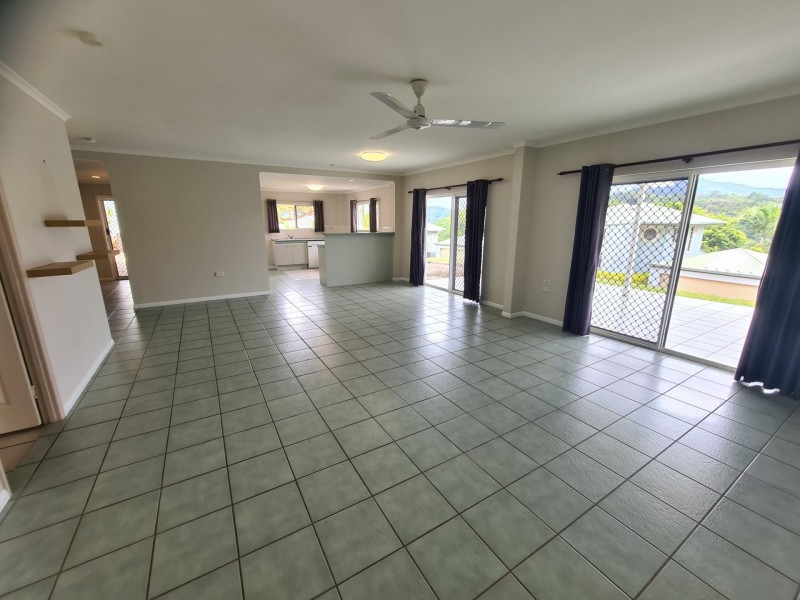 10/5 Brinsmead Terrace, Kanimbla QLD 4870