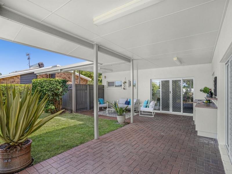 12 Eugenia Crescent,, Redlynch QLD 4870