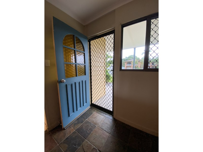 37 Hadrian Drive, Mooroobool QLD 4870