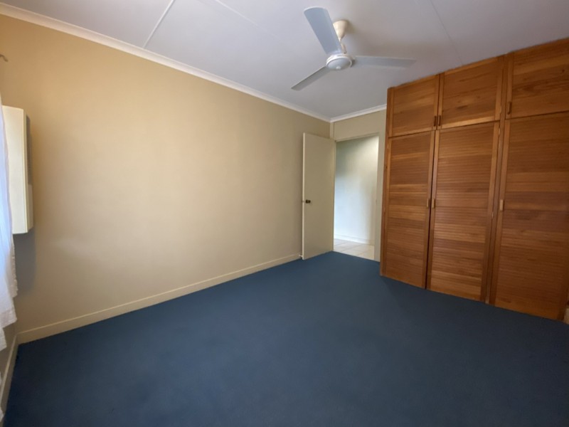 37 Hadrian Drive, Mooroobool QLD 4870