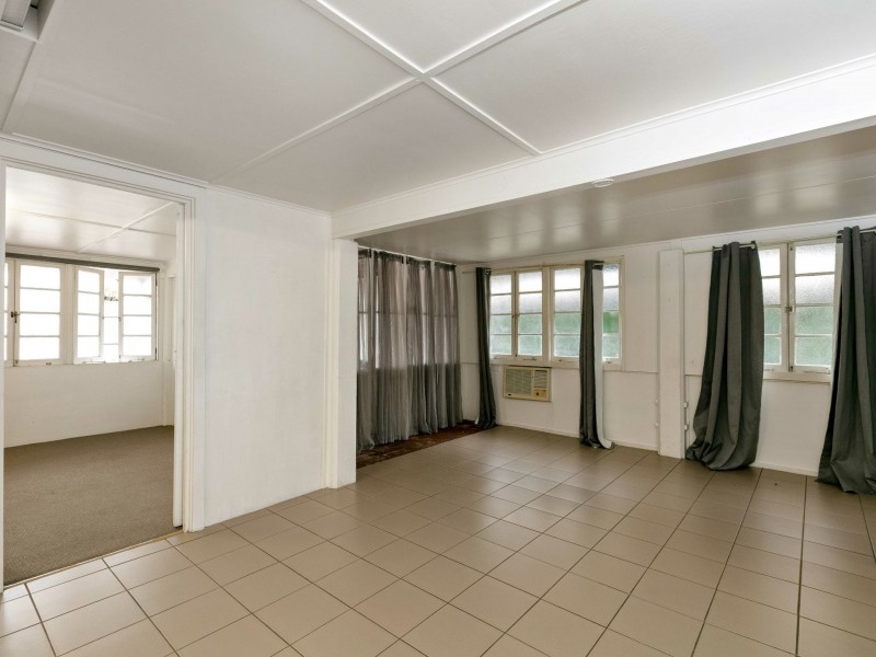 3/237 Lyons Street, Westcourt QLD 4870