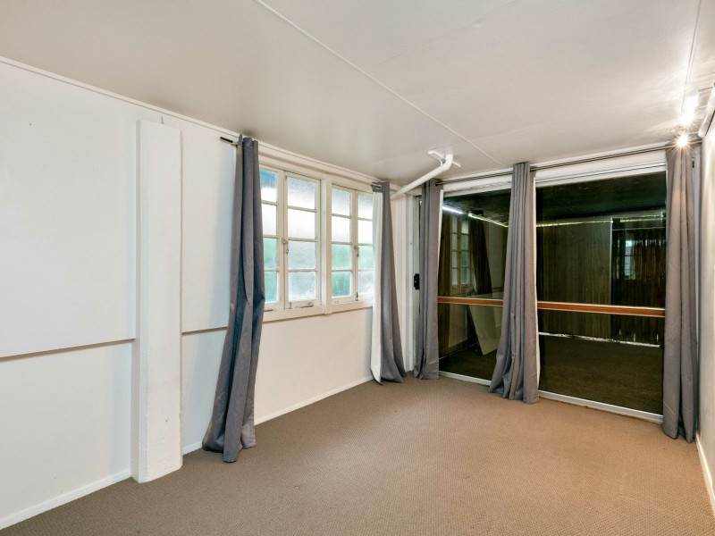 3/237 Lyons Street, Westcourt QLD 4870