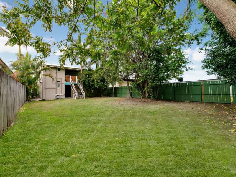 3/237 Lyons Street, Westcourt QLD 4870