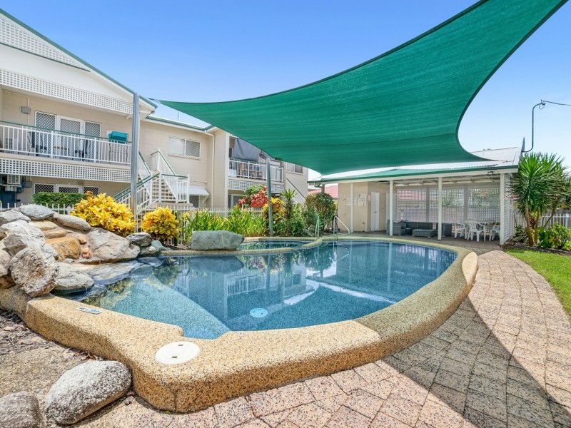 1/18 Rose Street, Westcourt QLD 4870