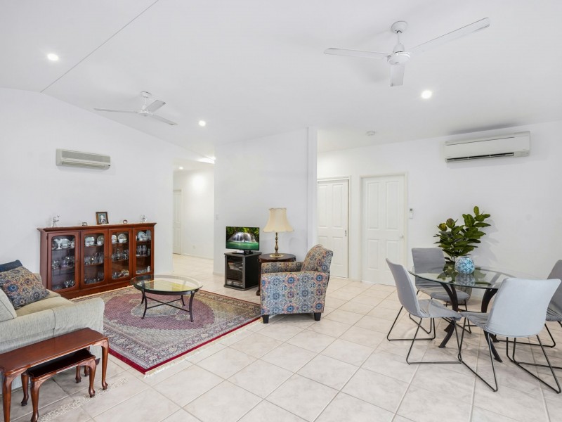 4 Aroona Street, Caravonica QLD 4878