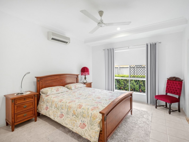 4 Aroona Street, Caravonica QLD 4878