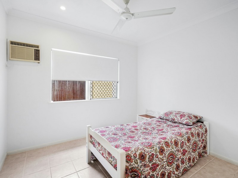 4 Aroona Street, Caravonica QLD 4878