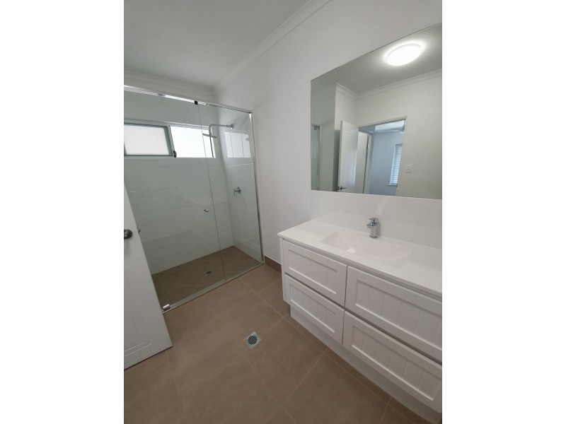 6 Junction Street, Edge Hill QLD 4870