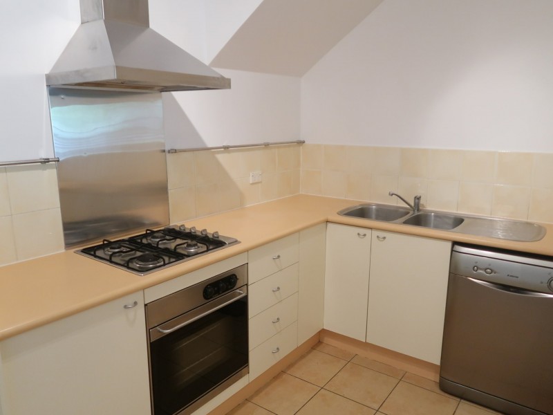 106/2 Greenslopes Street, Cairns North QLD 4870