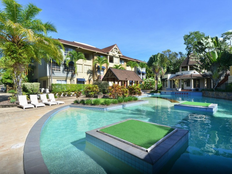 106/2 Greenslopes Street, Cairns North QLD 4870