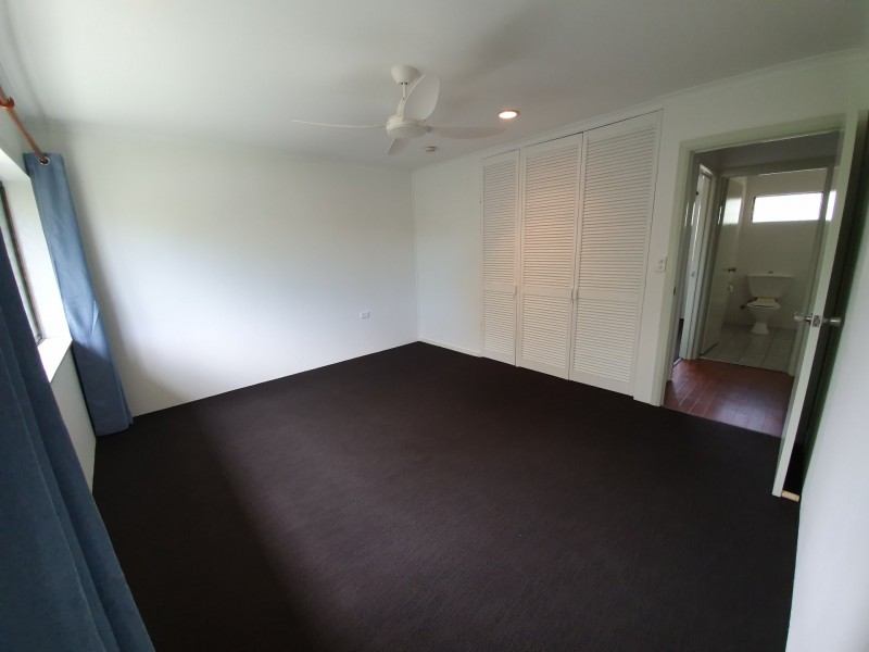 2/195 McLeod Street, Cairns North QLD 4870