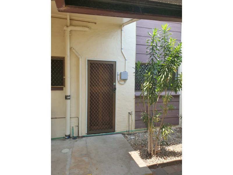 2/195 McLeod Street, Cairns North QLD 4870