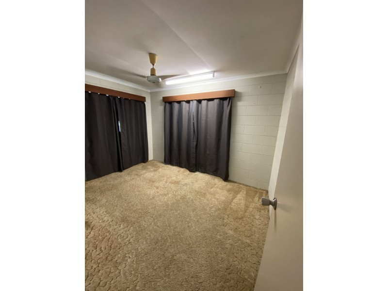 2/53 Hayward Street, Mooroobool QLD 4870