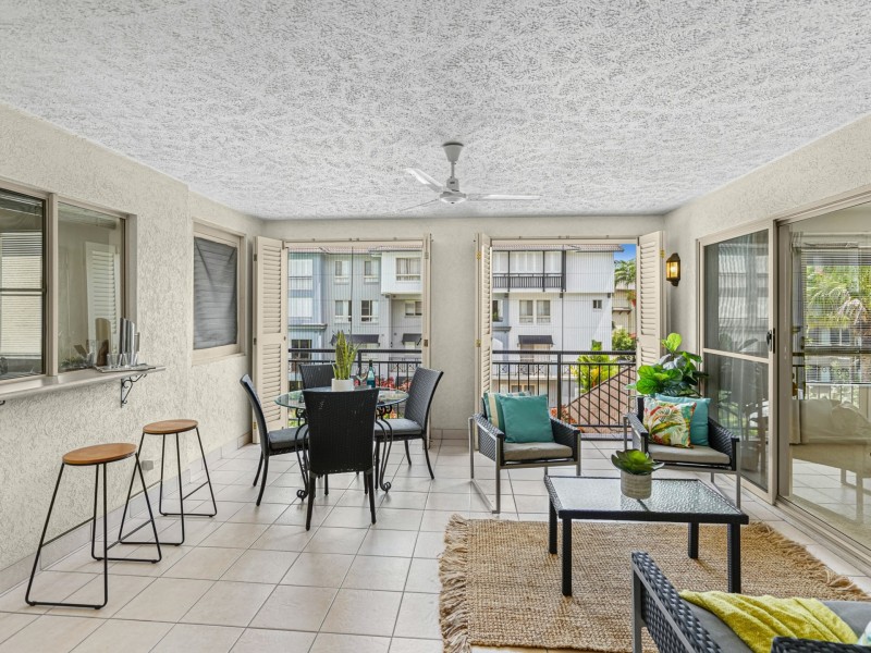 1319/2-10 Greenslopes Street, Cairns North QLD 4870