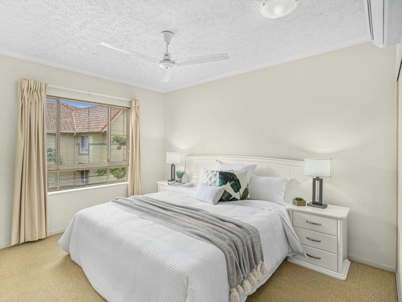 1319/2-10 Greenslopes Street, Cairns North QLD 4870
