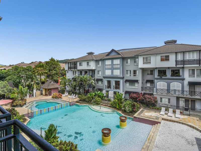 1319/2-10 Greenslopes Street, Cairns North QLD 4870