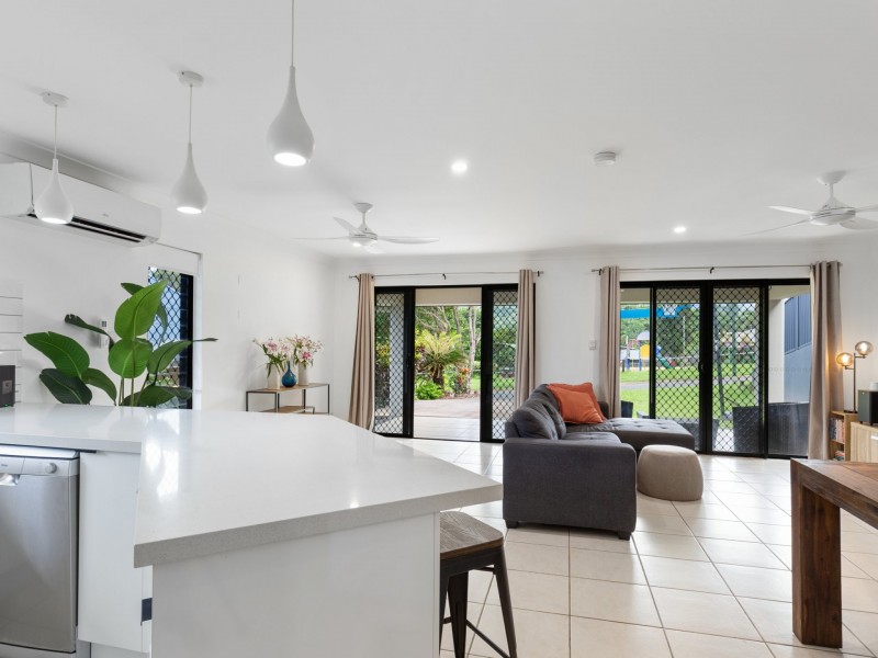 18 Spinos Street, Redlynch QLD 4870