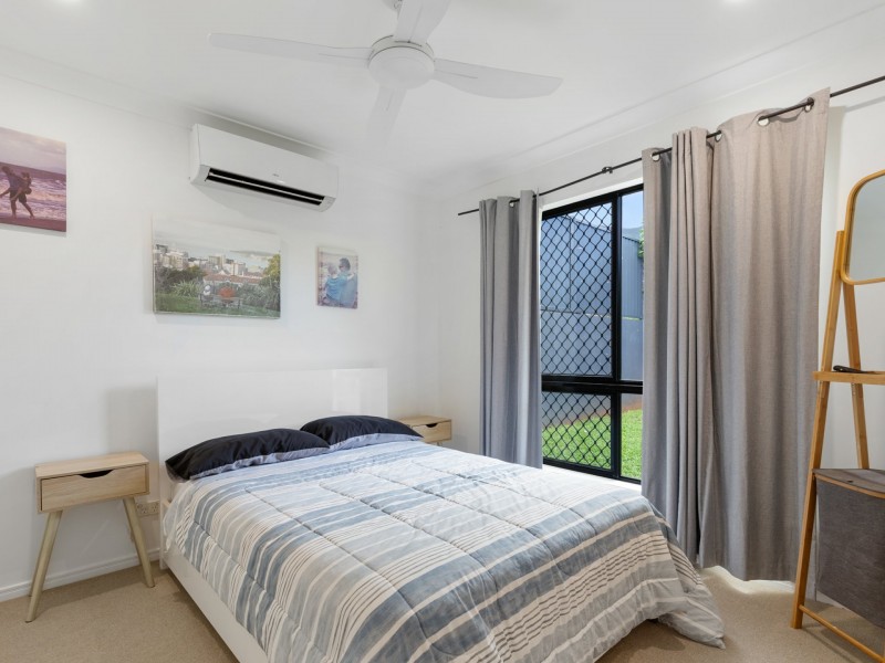 18 Spinos Street, Redlynch QLD 4870