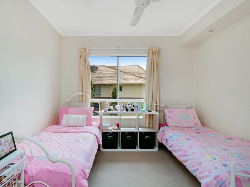 512/2 Greenslopes Street, Cairns North QLD 4870