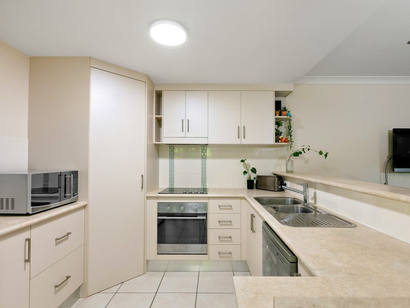 12/21 Giffin Road, White Rock QLD 4306