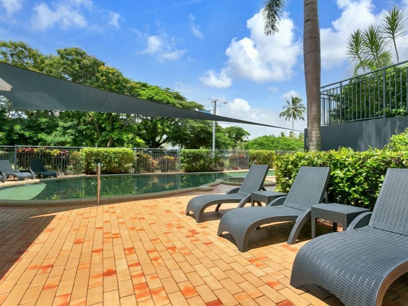 12/275 Esplanade, Cairns North QLD 4870