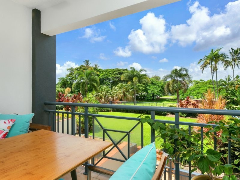 12/275 Esplanade, Cairns North QLD 4870