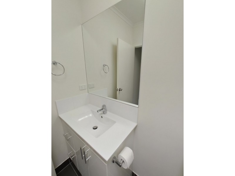 4/23 Mintaro Cres, Woree QLD 4868