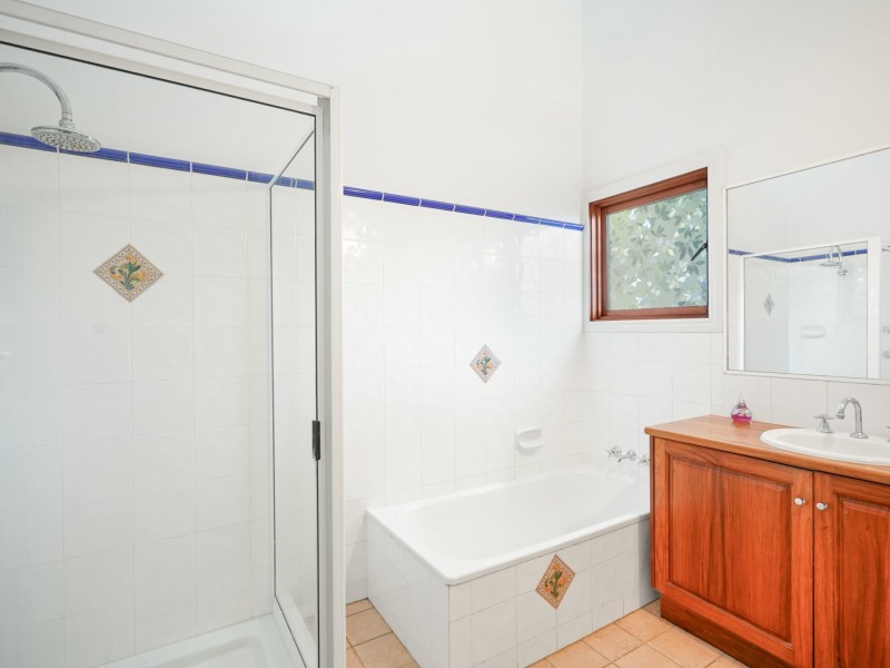 2-4 Raintree Place, Edge Hill QLD 4870